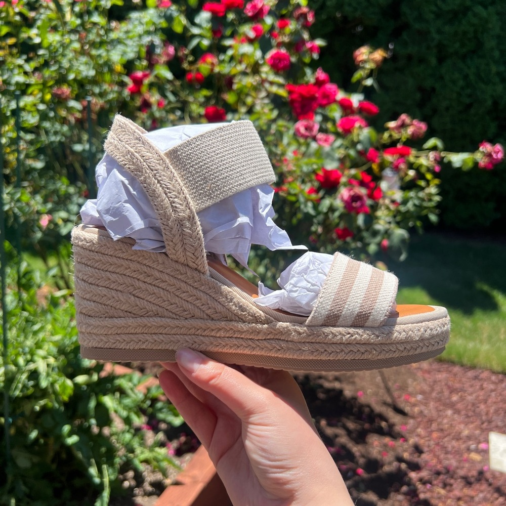 MIA Leou Wedge